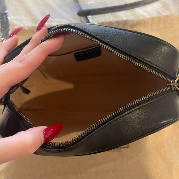 SOLD ❌ Gucci GG Marmont Small Matelassé Shoulder Bag - Picture 4 of 10